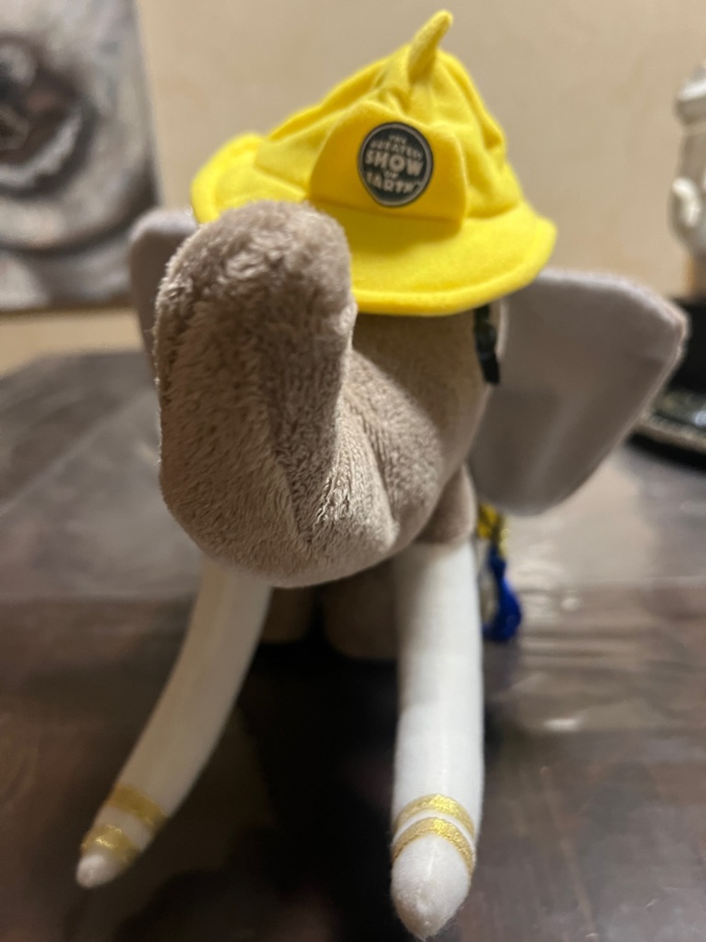 Vintage Ringling Bros & Barnum Bailey Circus 143rd Edition Elephant Plush 2001 - Picture 6 of 9